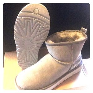 Ugg Minis